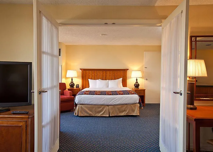 Doubletree By Hilton Chicago - Oak Brook