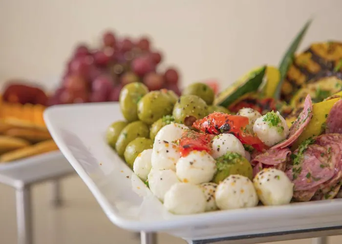 Doubletree By Hilton Chicago - Oak Brook