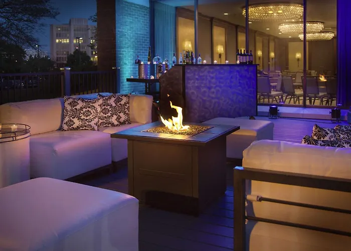 Doubletree By Hilton Chicago - 3*