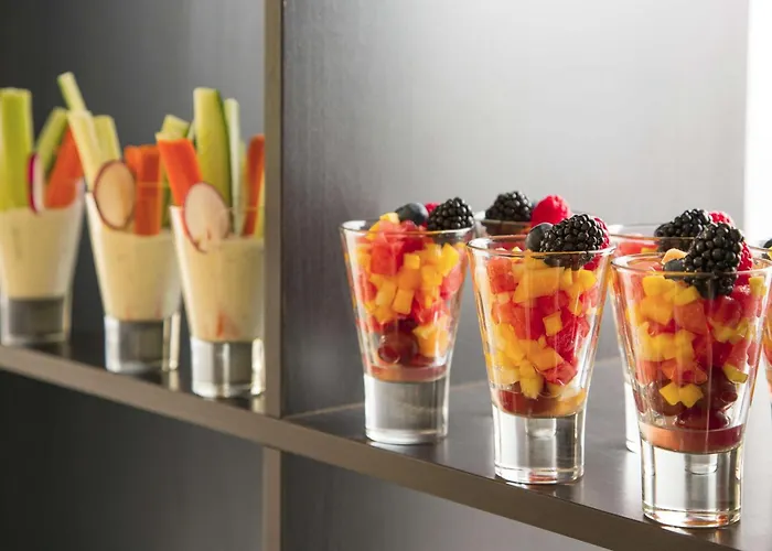 Doubletree By Hilton Chicago - Hotel 3*