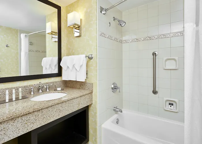 Doubletree By Hilton Chicago - Oak Brook