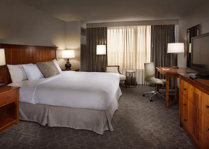 Doubletree By Hilton Chicago - Hotel 3*