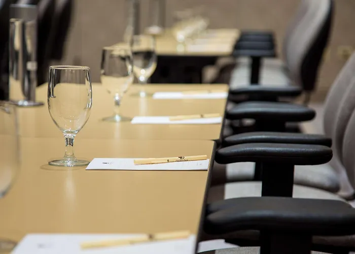 Doubletree By Hilton Chicago - 3* Oak Brook