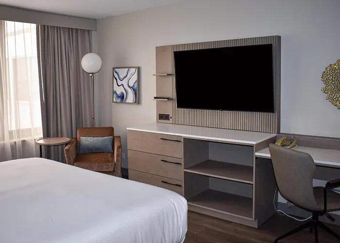 Doubletree By Hilton Chicago - Hotel 3*