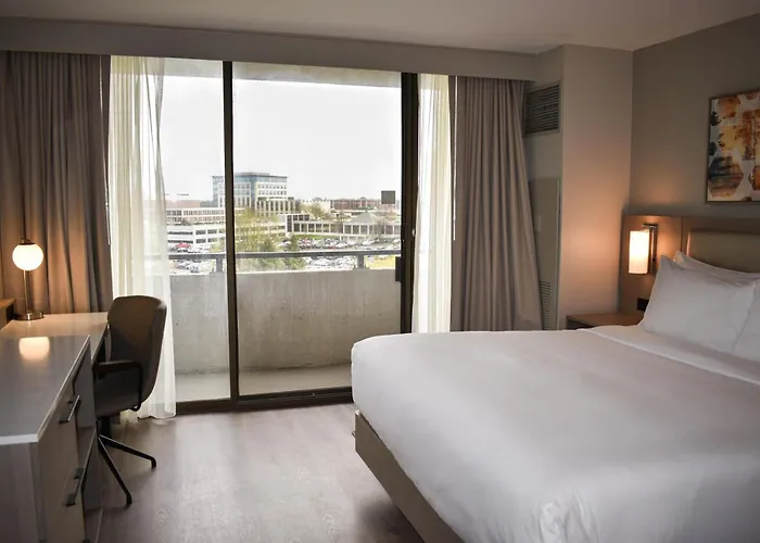 Doubletree By Hilton Chicago - Hotel 3*