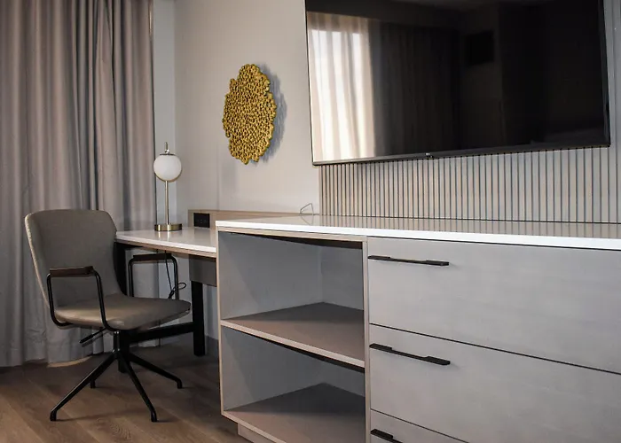 Doubletree By Hilton Chicago - Hotel Oak Brook