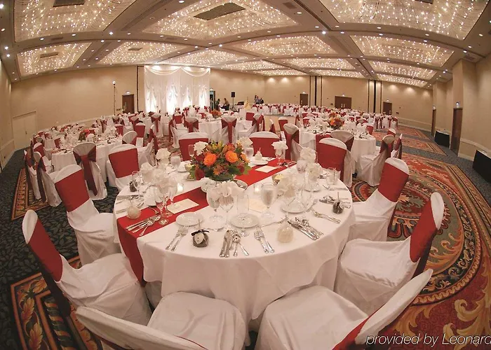 Hotel Doubletree By Hilton Chicago - Oak Brook