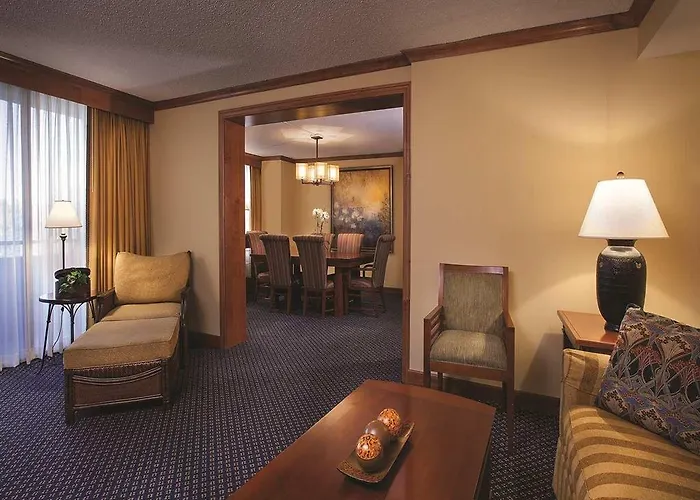 Doubletree By Hilton Chicago - Hotel 3*